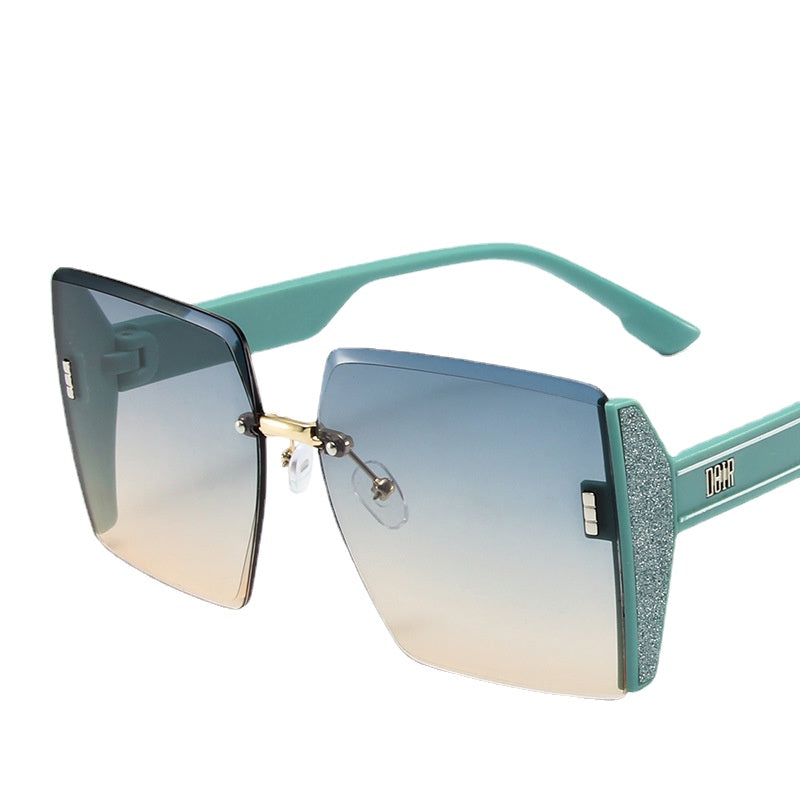 Wholesale 2023 PC Large Frameless Square Sunglasses